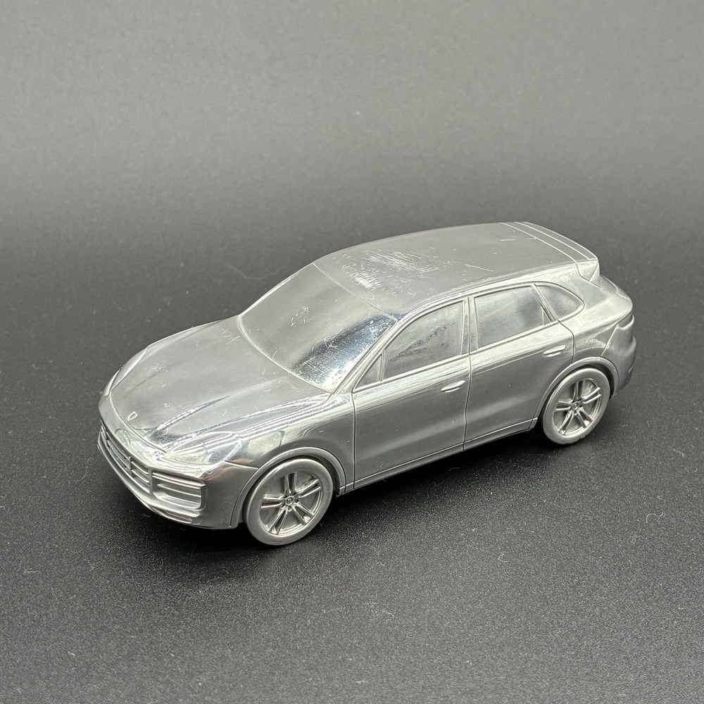 Porsche Cayenne Turbo 1:43 Aluminum Paperweight Limited Edition Model Car